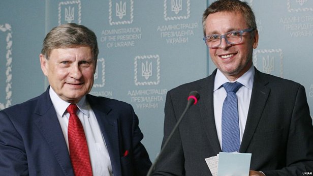 Бальцерович и Миклош представили Порошенко свой план реформ Украины
