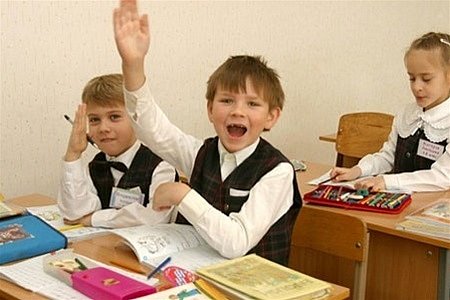 В школах Киева каникулы продлятся три недели