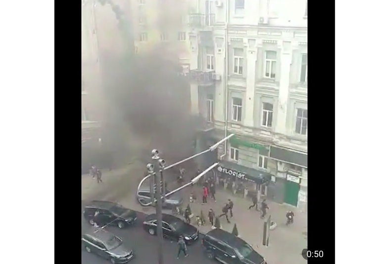 фото - взрыв офиса Медведчука