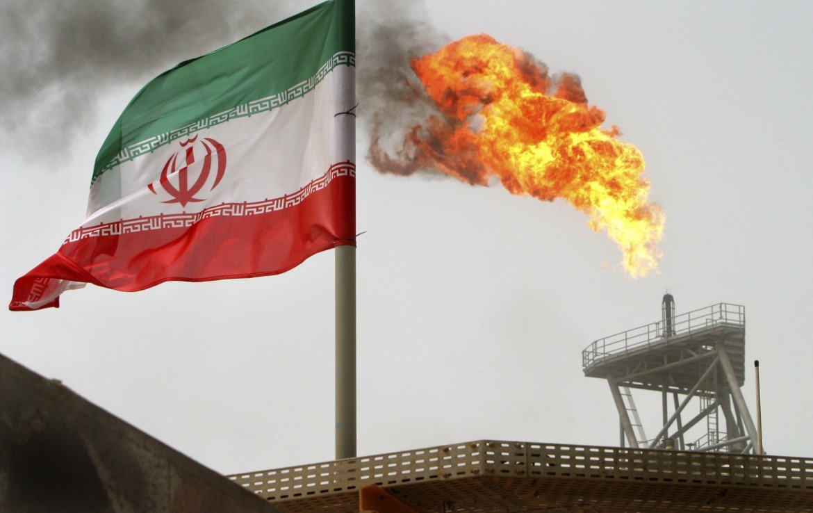 Иран резко увеличил добычу нефти