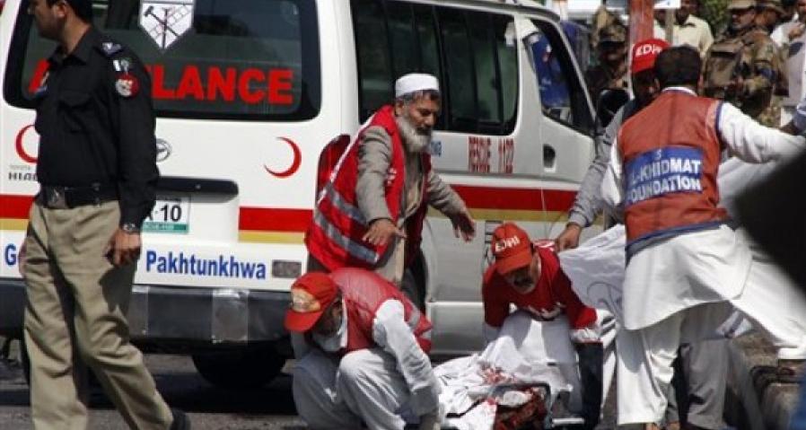 Взрыв в Пакистане: погибли более 70 человек