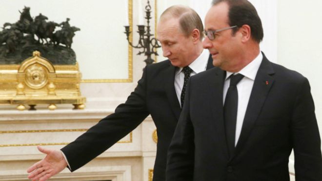 Олланд обещает не забывать об Украине, несмотря на борьбу с ИГИЛ