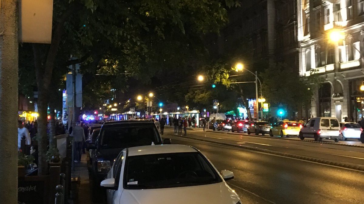 Взрыв у ночного клуба в Будапеште: ранены двое полицейских
