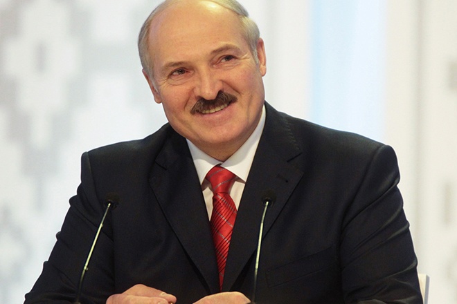  Лукашенко пошутил над Путиным