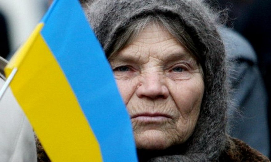 Стало известно, кому в Украине снизят пенсии