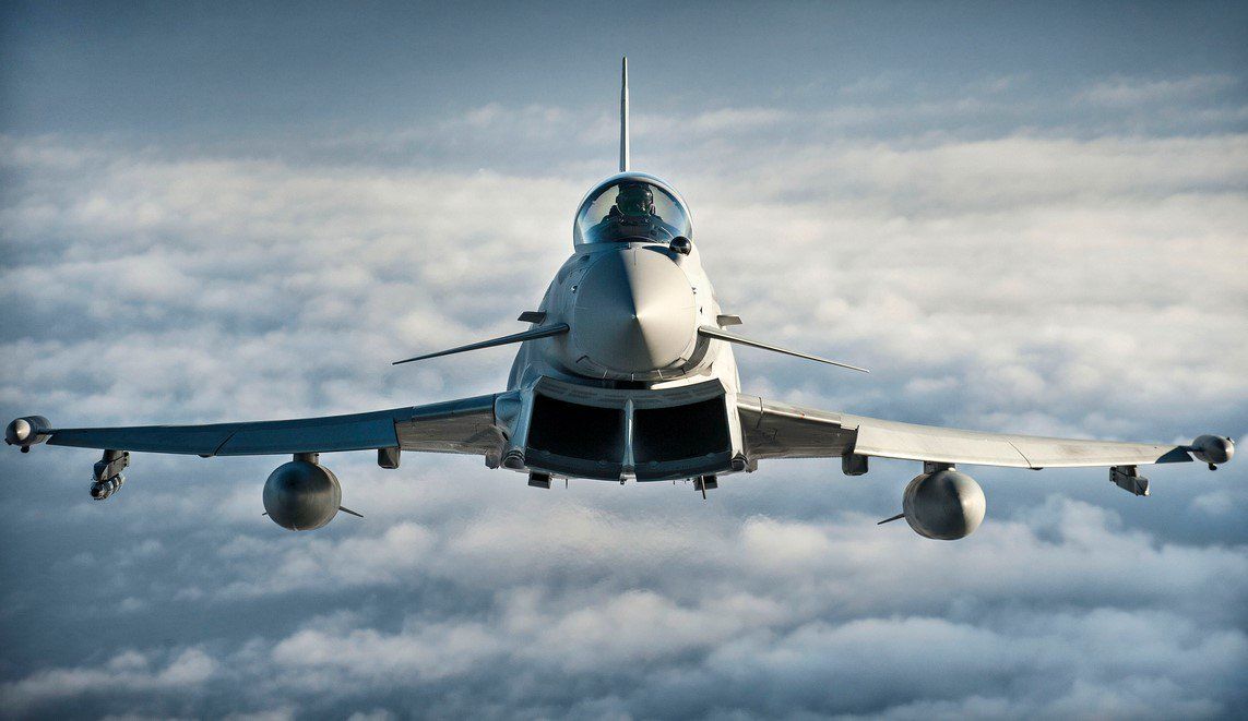 Румыния из-за российских бомбардировщиков подняла в небо истребитель NATO