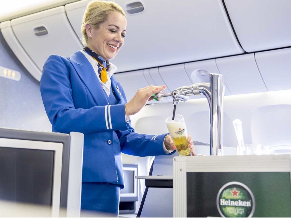 KLM станет первой авиакомпанией, предлагающей разливное пиво на борту самолёта