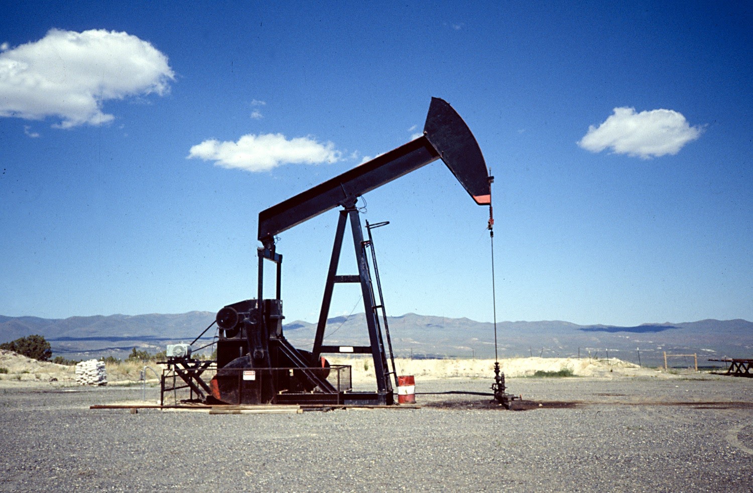 Добыча нефти в России может упасть на 46% - Минэнерго страны