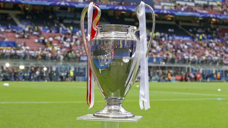УЕФА выделила клубам из топ-чемпионатов по четыре гарантированных места в ЛЧ