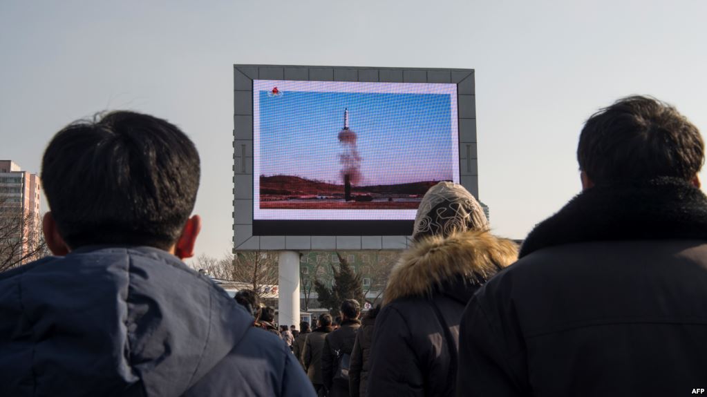 Северная Корея запустила четыре баллистические межконтинентальные ракеты