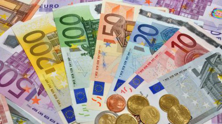 Евро в банках подорожал: курс валют