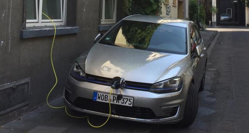 Правительство Германии будет выплачивать 4 тыс евро за покупку электромобиля