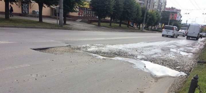 Днепропетровских автодоровцев арестовали за имитацию ремонта дорог