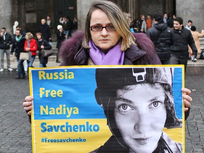 Новые задержания сторонников Савченко в Москве: активисты не успели развернуть плакаты