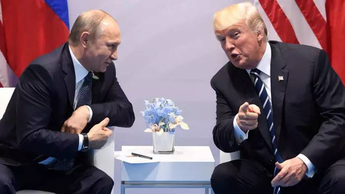 На фото Дональд Трамп и Владимир Путин