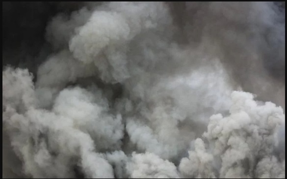 Паника, и густой дым: что случилось в Москве, появилось видео