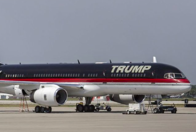 фото - самолет Трампа Boeing 757