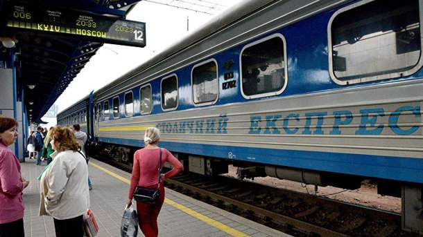 В пять раз: "Укрзализныця" сократила пассажирские перевозки в Россию 