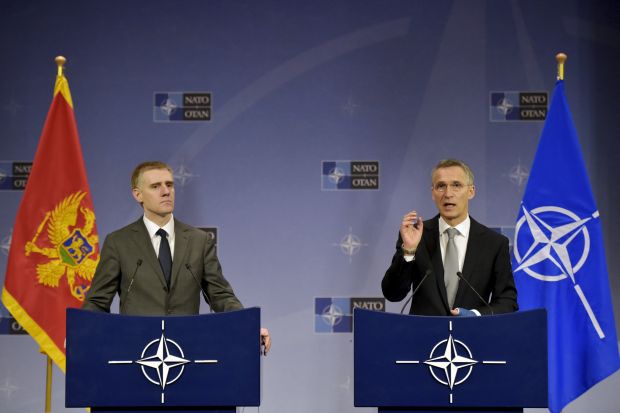 На фото  - Черногория вступает в НАТО