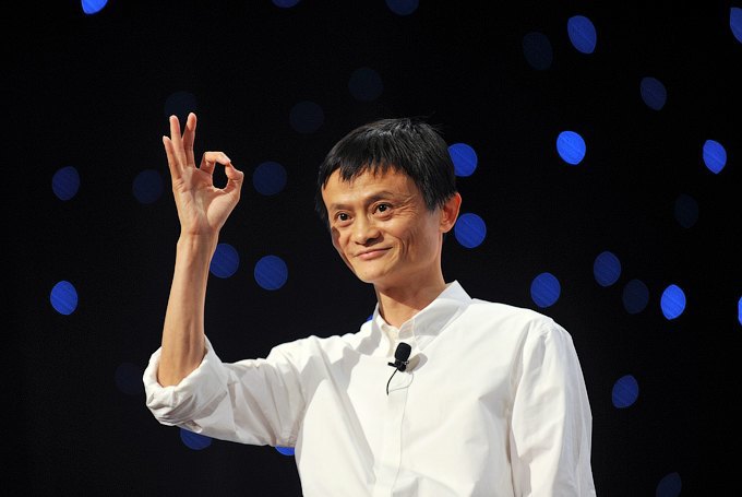 Bloomberg назвал самым богатым человеком Азии основателя Alibaba 