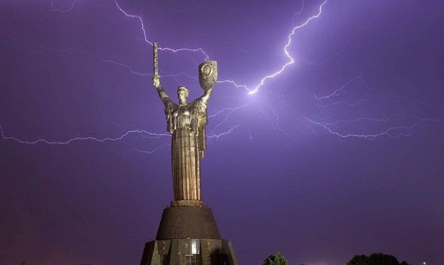 Фото - в Киеве и области объявлено штормовое предупреждение