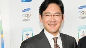 На фото CEO корпорации Samsung Ли Чжэ Ён  