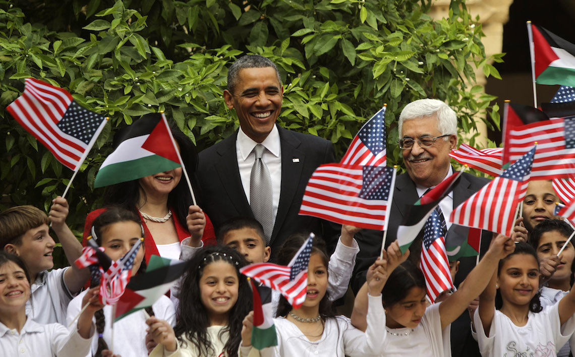 Перед уходом из Белого дома Обама поддержал финансово Палестину