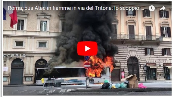 МОЛНИЯ: в Риме взорвался пассажирский автобус (фото, видео)