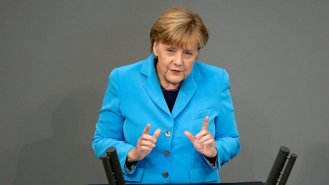 Меркель призвала руководство Facebook ужесточить цензуру в соцсети