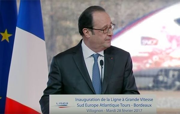 На фото президент Франции Франсуа Олланд