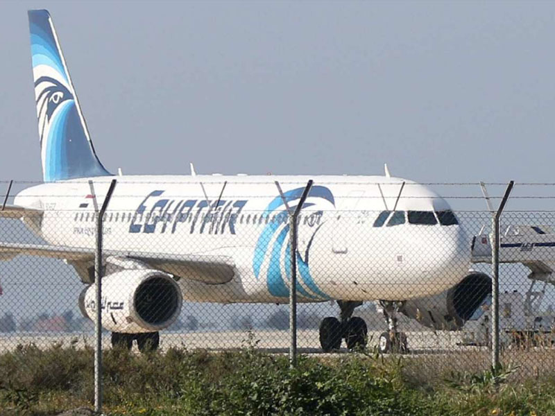 СМИ: упавший самолет EgyptAir летал с угрожающей надписью на борту