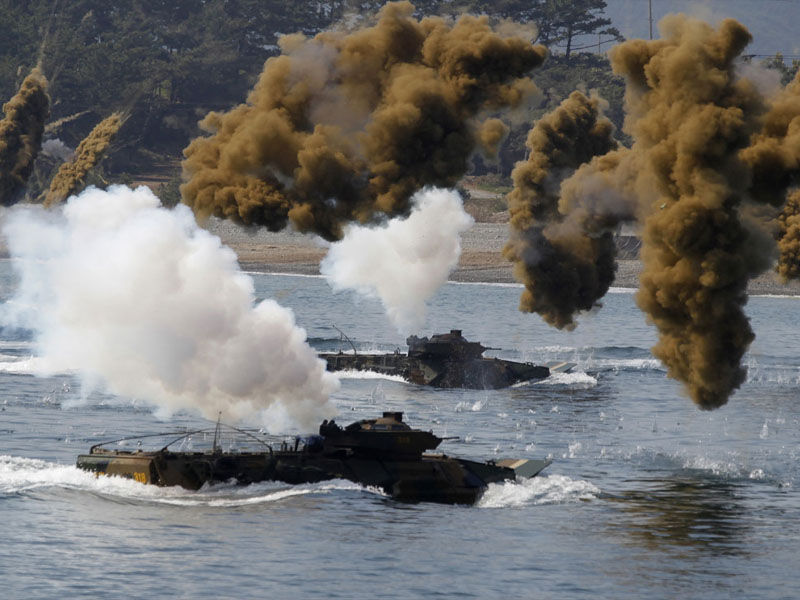 Южная Корея договорилась с США о проведении крупнейших военных учений в своей истории