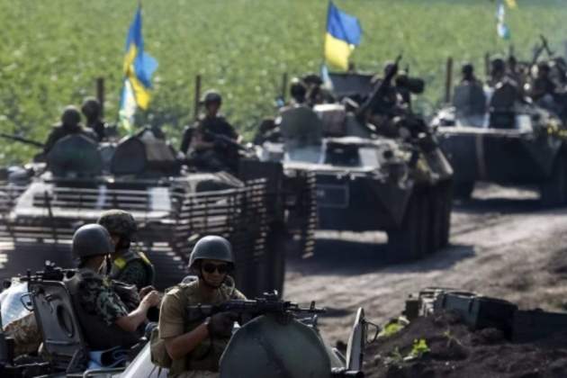 Третья сила: в Донбассе  серьезно подстрелили танк террористов