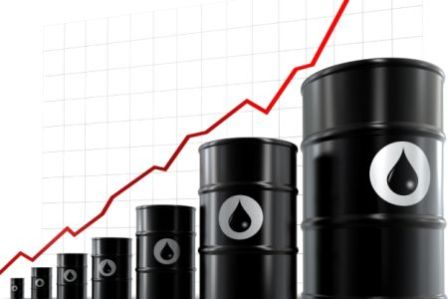 ICE Futures: нефть Brent дорожает вслед за бензином
