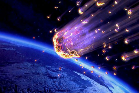 В упавших на Землю метеоритах впервые найдена вода и органика
