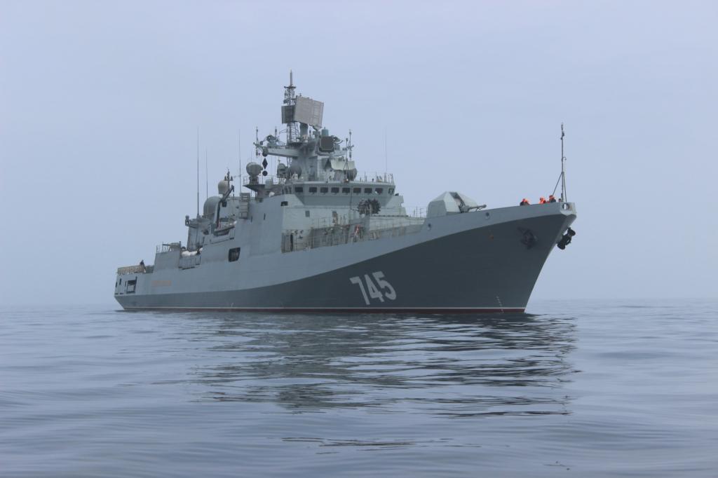 РФ вывела в Чёрное море 15 боевых кораблей