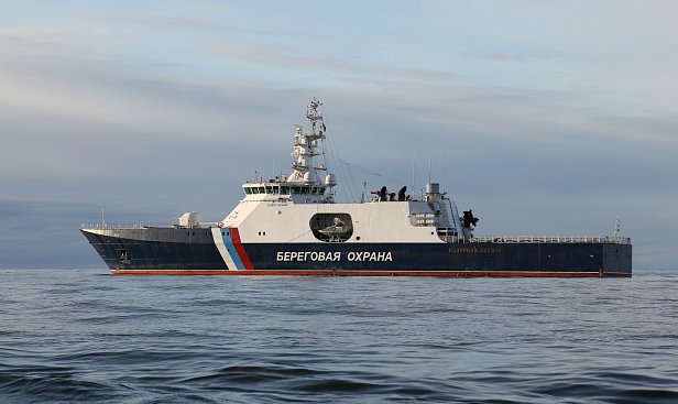Ситуация с блокадой кораблей в Азовском море может развиваться по нескольким сценариям, в том чисте и силовым