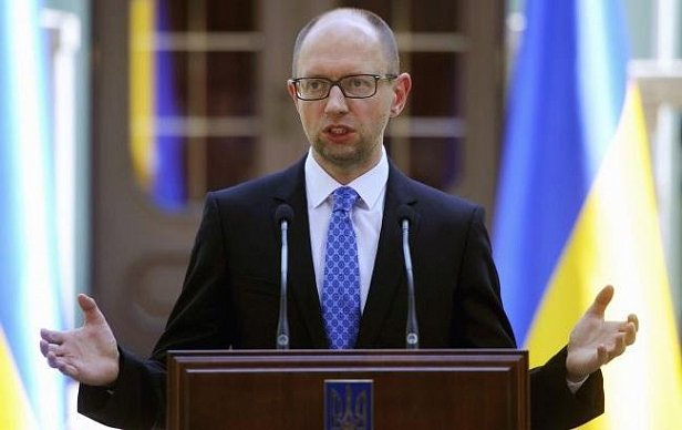 Яценюк предложил издать книгу воспоминаний участников Евромайдана