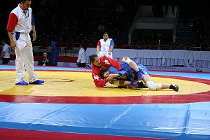 Северин и Гайнутдинова стали чемпионами мира по самбо