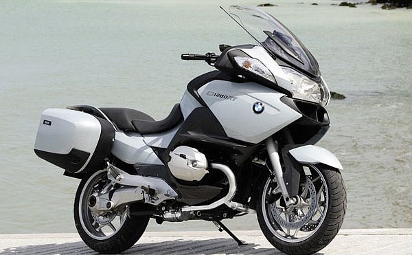 BMW отзывает в США более 43 тысяч мотоциклов