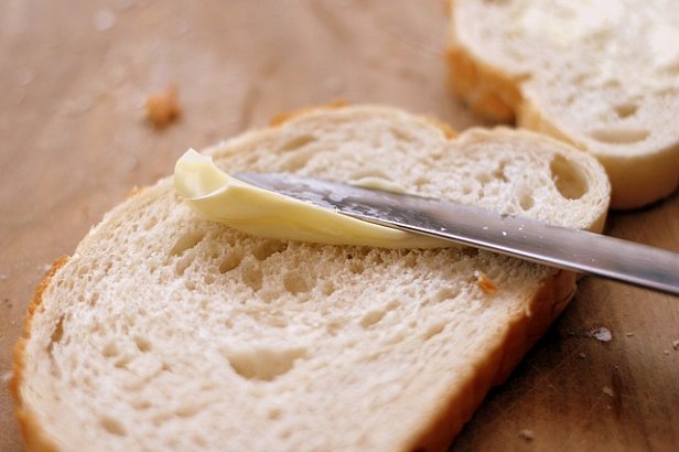Скоро будет хлеб без масла: рекордно взлетела цена