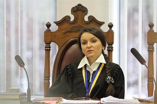 Судью Царевич отпустили под личное обязательство с ношением электронного браслета