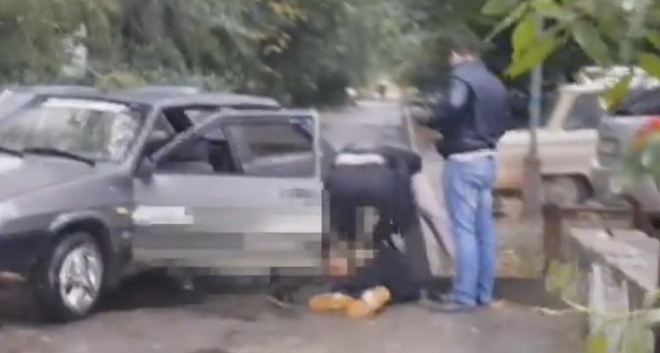 Новые полицейские Запорожья сколотили банду автоугонщиков. Видео
