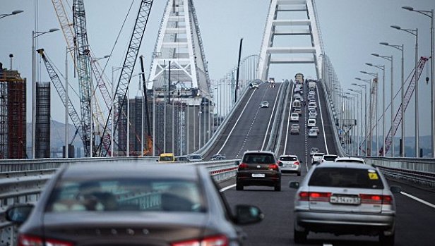 Первое ДТП на Крымском мосту: все подробности