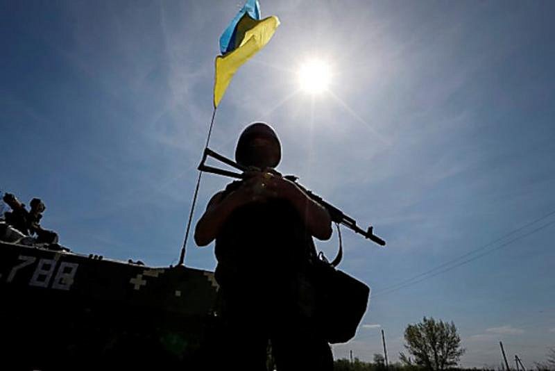 Как террористы реагируют на Гимн Украины. Видео с передовой