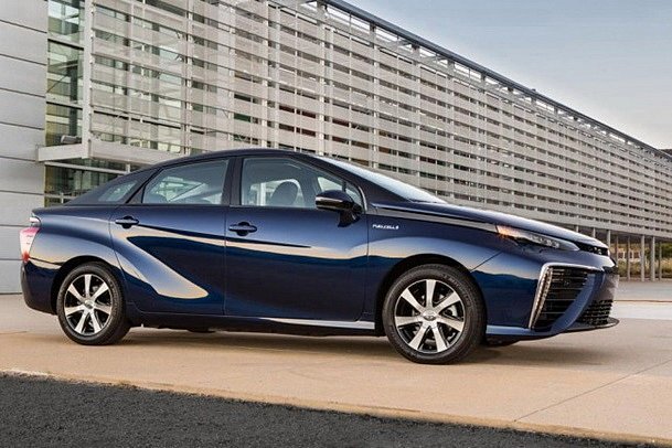 Тойота разработала водородный автомобиль