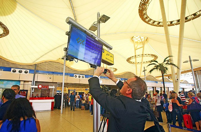 Сотни украинских туристов оказались заблокированы в аэропорту Египта