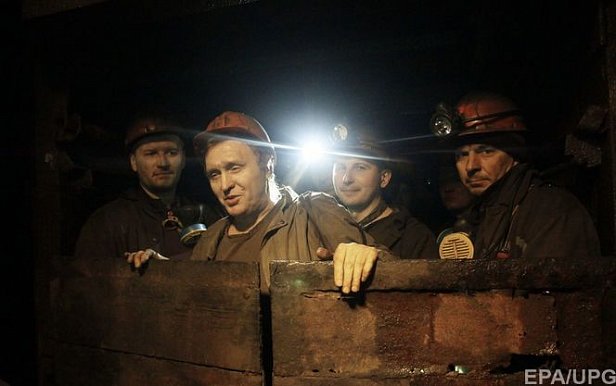В Луганской области 70 шахтёров бастуют под землёй