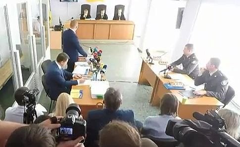Суд перенес рассмотрение дела о госизмене Януковича на 29 июня