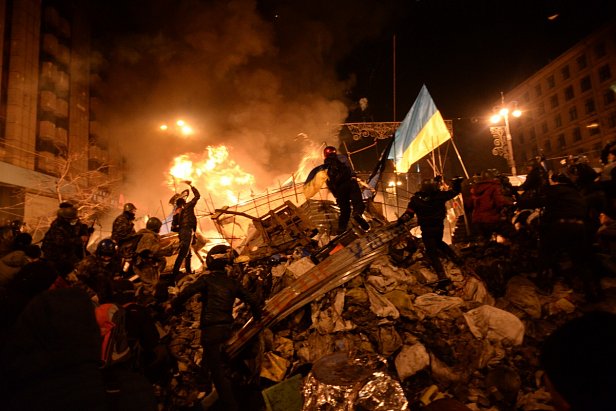 Кабмин выделил 15 млн грн на выплаты семьям погибших на Майдане